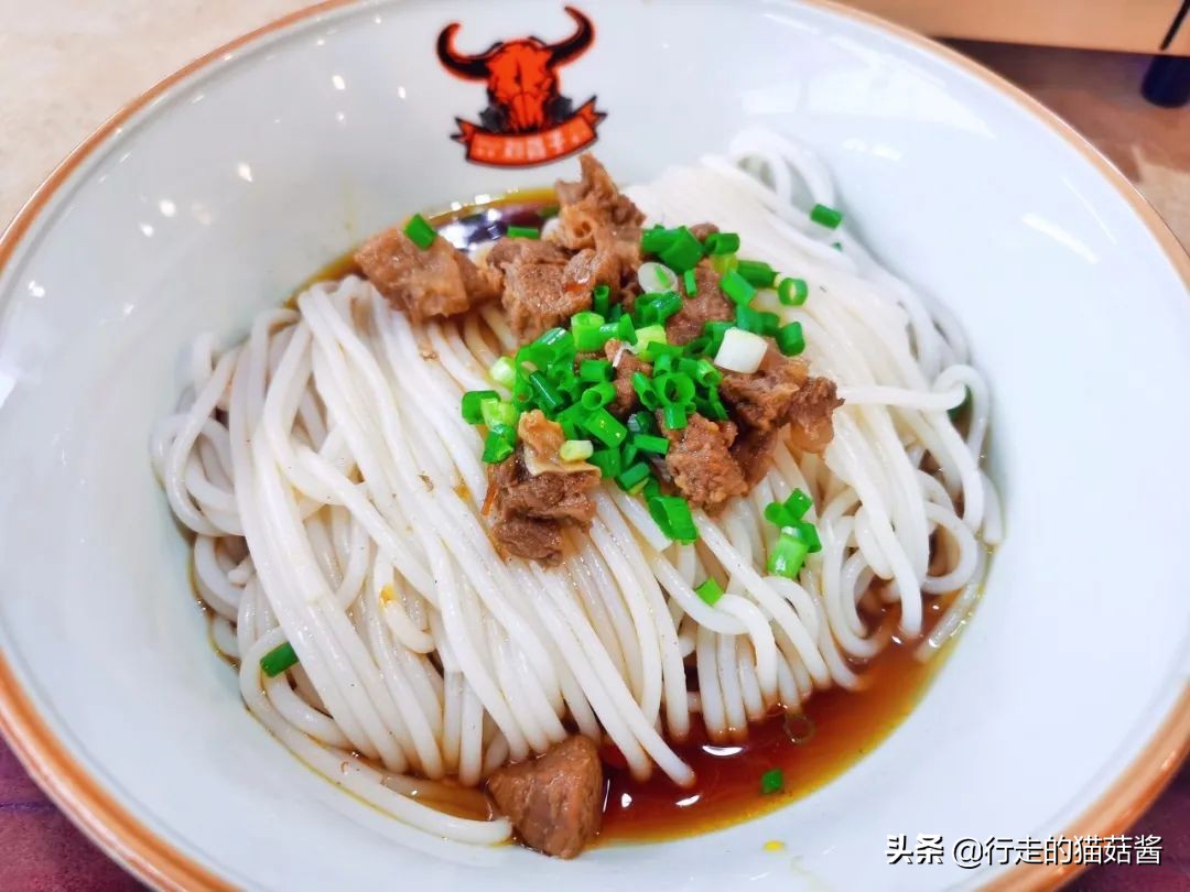 长沙一整栋楼的美食,长沙美食一条街的真实感受