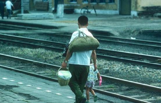 历史老照片1935年的辽宁沈阳,老照片镜头下1983年沈阳