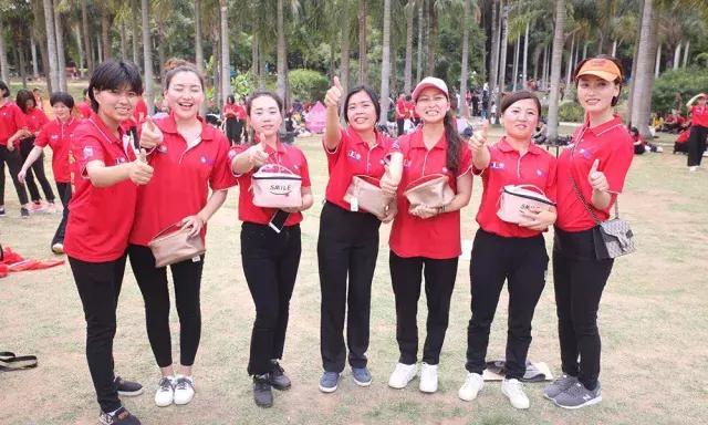 巨邦清明献花丨人间四月无心芳菲，上山看总设计师改革大步豪迈