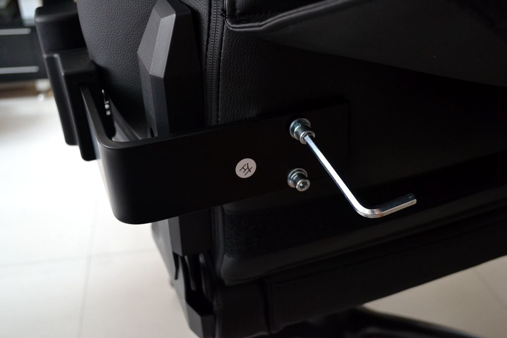 为吃鸡而生的傲风电竞椅,傲风电竞椅和雷蛇电竞椅哪个好