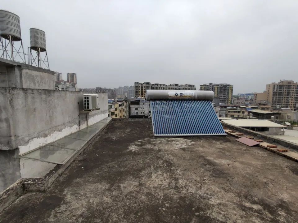 跃层170和平层140同样价格哪个好,跃层好还是别墅好