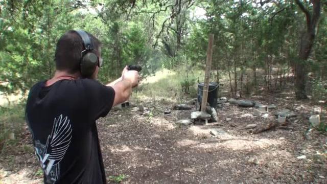 现实中能用手枪开锁吗,用枪开锁真的很容易吗