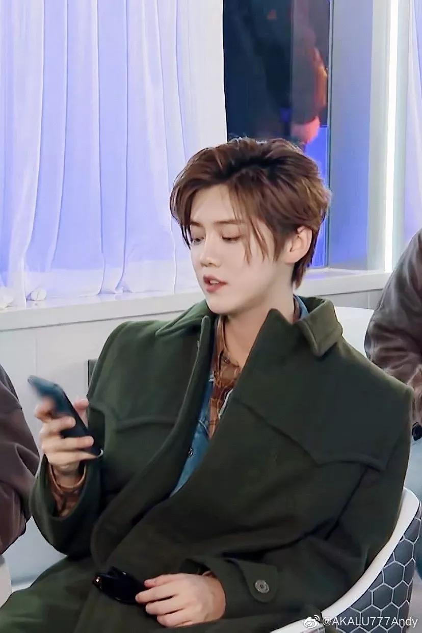 鹿晗参加五四优秀青年晚会,优秀的鹿晗语录