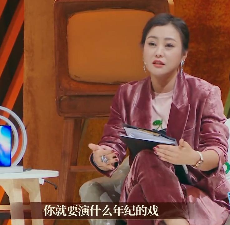 金莎2005年出道照片,金莎比张国荣大几岁