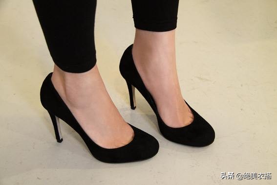 洛薇最新穿搭,洛薇搭配原则