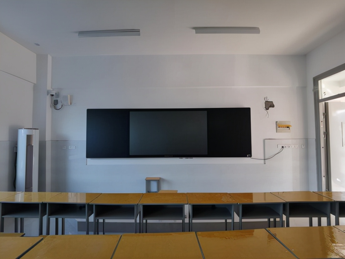 智能黑板不是魔法,但却是打开创造力的神器