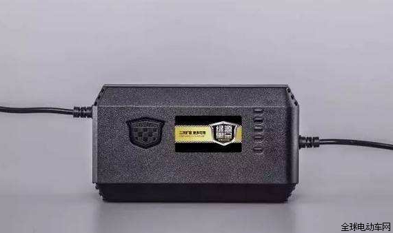 电动车充电常犯的五大错误,电动车充电的四大误区