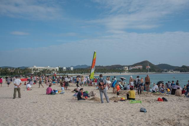 三亚哪里的海景最美,三亚的海边夜景真的很美