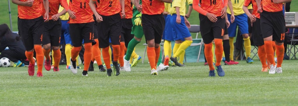 朝阳足球特色校,校园足球运动促进青少年素质培养