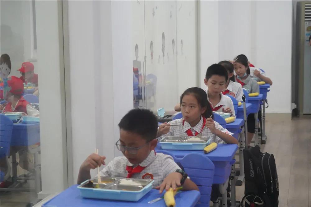 别人家的单位福利！晚托班安排上，管接娃、管晚饭、管科普…