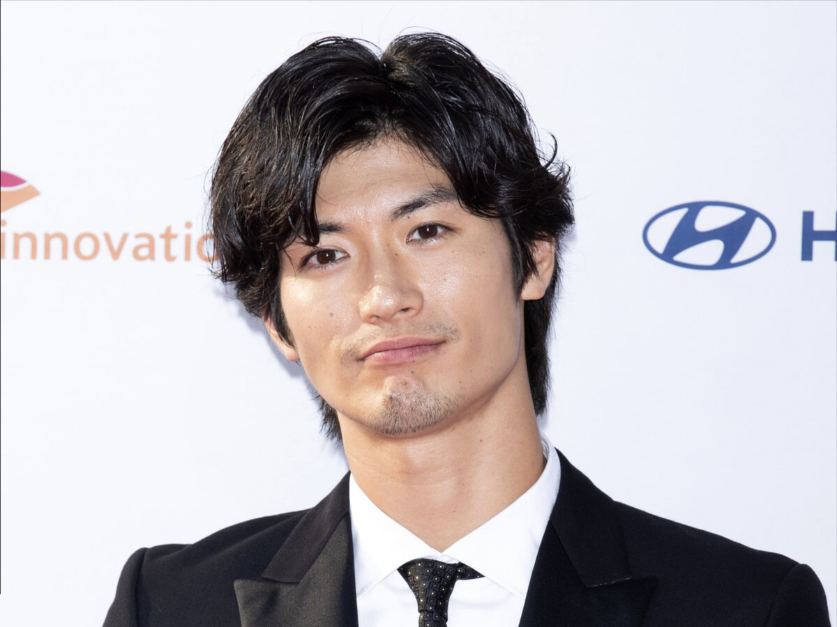 圆脸发型男最流行什么发型,发型设计与脸型搭配男生长脸刘海