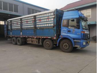 散装饲料运输车如何装料,散装饲料运输车配置