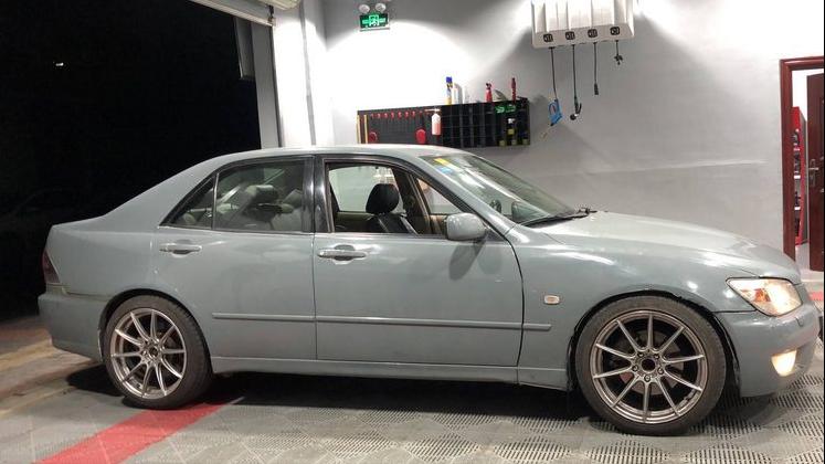 凌志is200改宽体,凌志is200跟250的区别