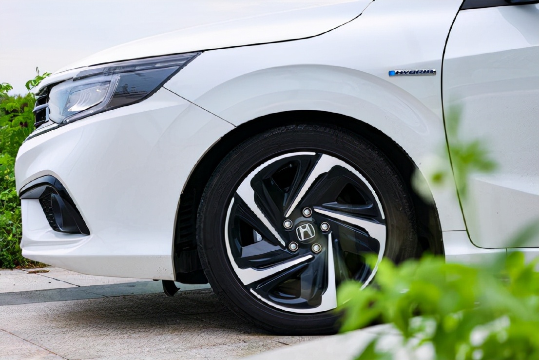 本田享域混动和卡罗拉混动哪个好,享域锐混动卡罗拉双擎