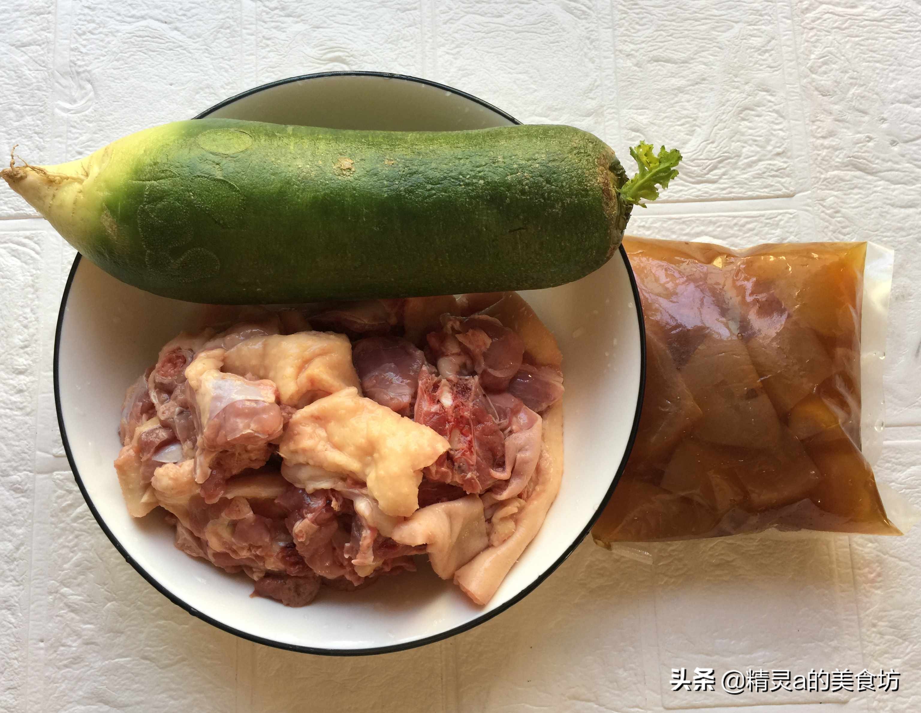 酸萝卜老鸭汤的经典做法,酸萝卜老鸭汤最正宗的做法短视频