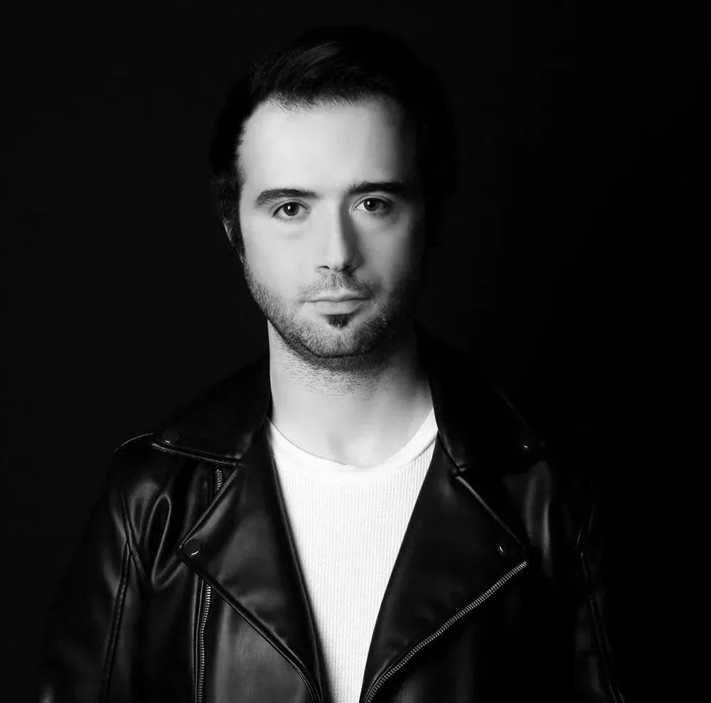 国外小哥建造超级豪华房子,国外小哥造木船