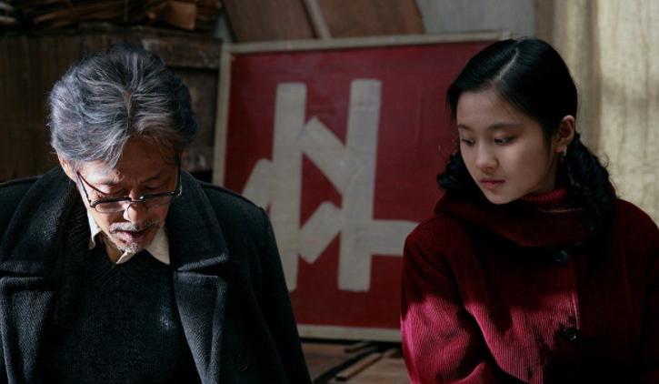 张艺谋说，她会成为“周冬雨的接班人”