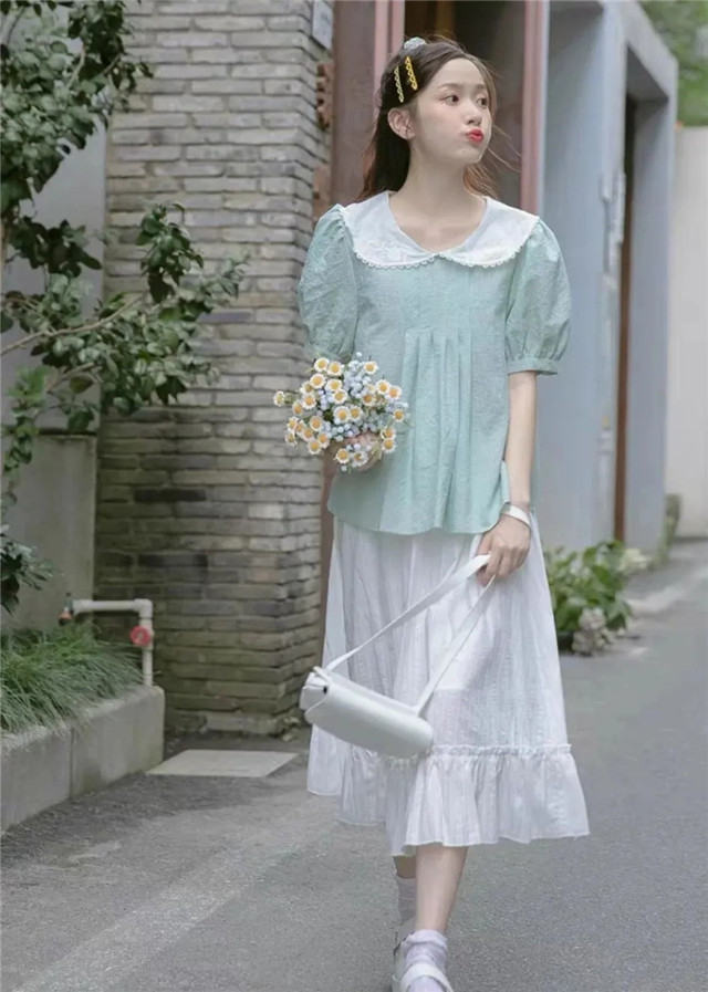 肩膀又窄又塌怎么穿搭,肩膀太宽太长了怎么穿搭