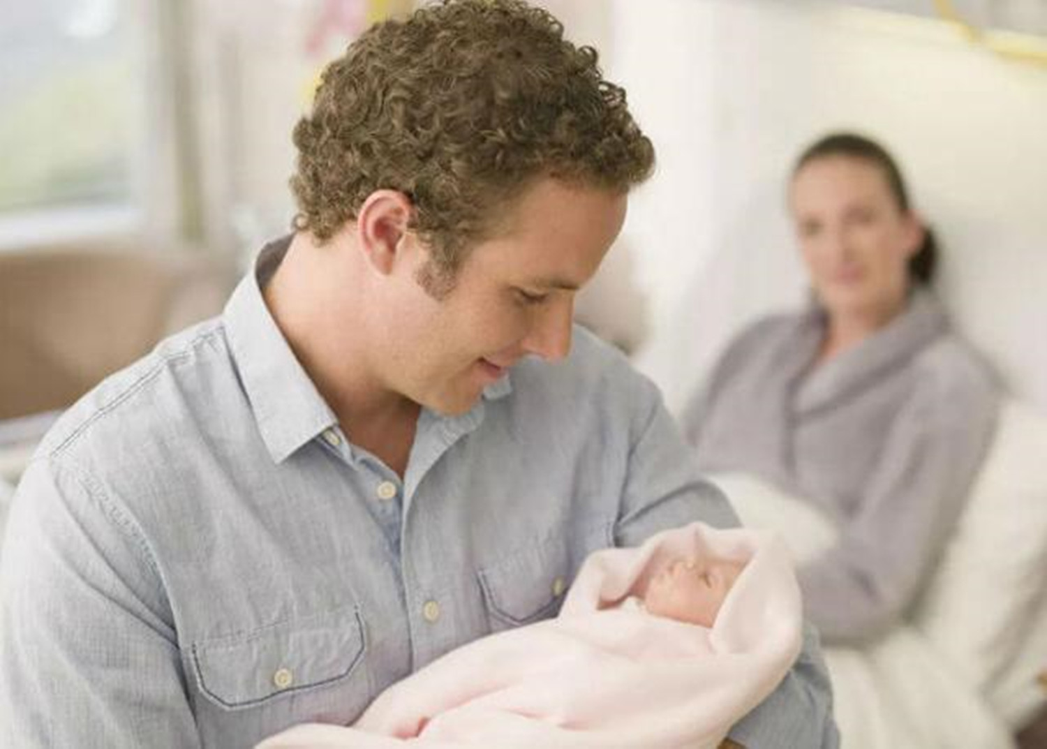 哺乳期妈妈到底要不要忌口,哺乳期间需要忌口吗吃什么合适