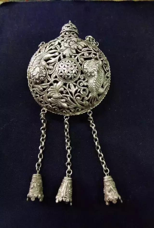 古代女人的首饰,古代女子的首饰描写