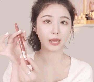 薄唇素颜怎么涂口红,厚唇涂口红日常妆