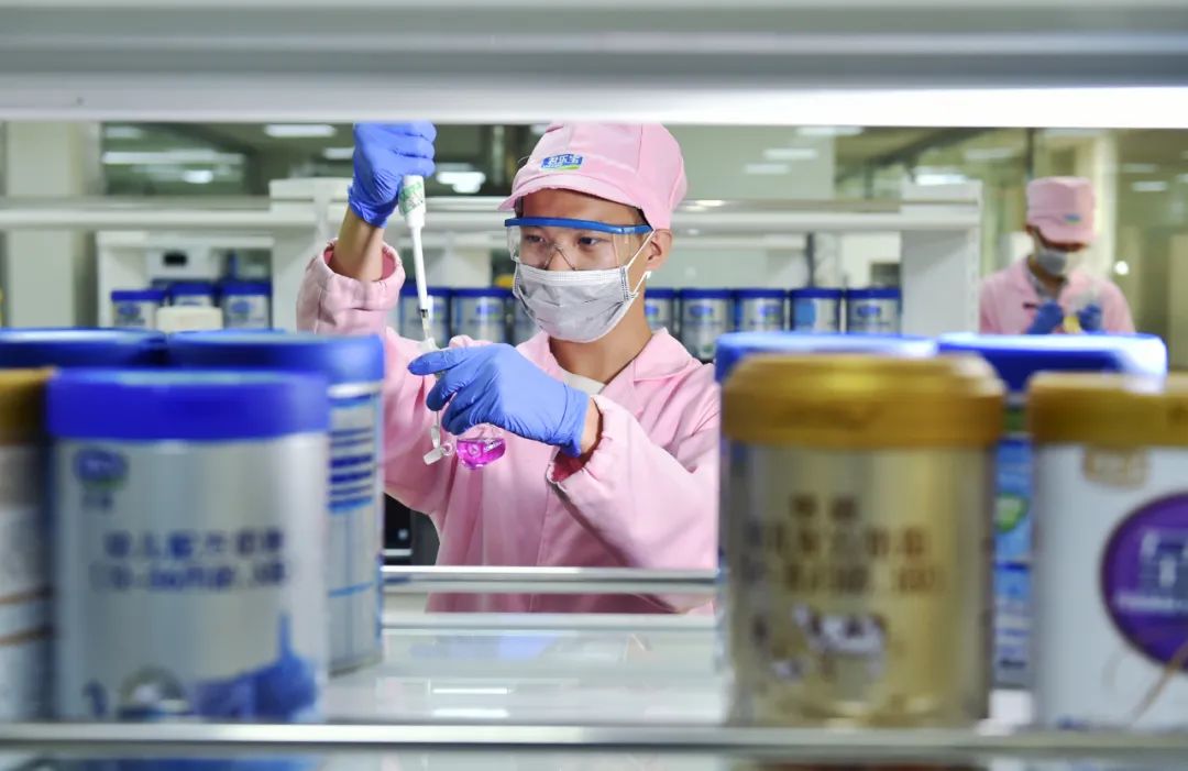 按下重启键有序恢复正常生产生活,中国按下重启键