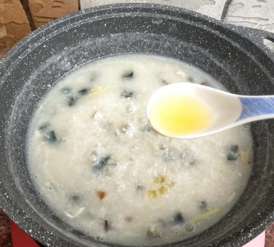 煮小米粥最忌讳直接下锅,煮粥怎么煮才会粘稠