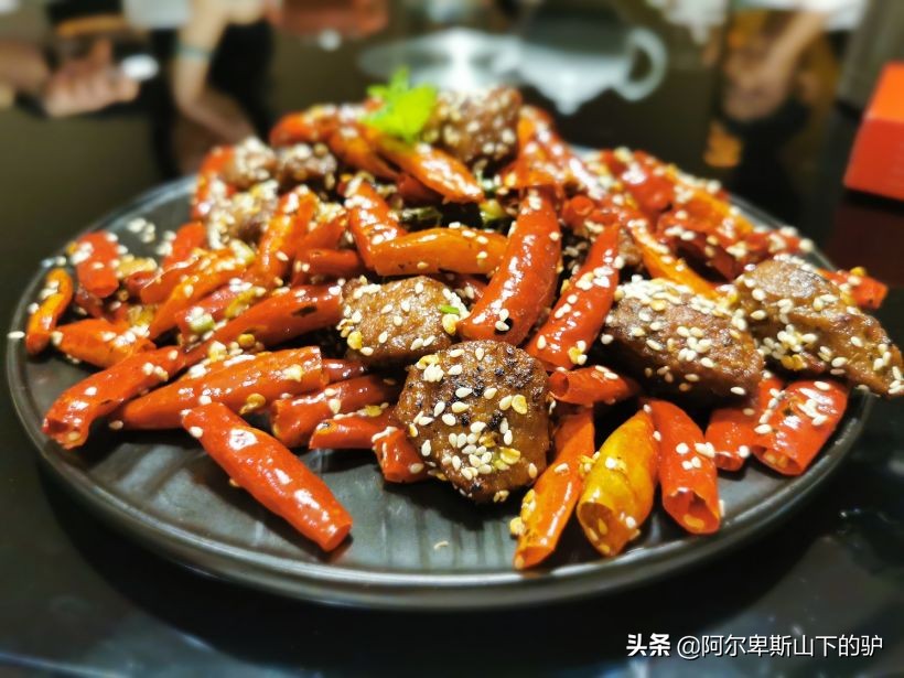 秋风起吃蟹的视频,秋风起吃蟹正当时