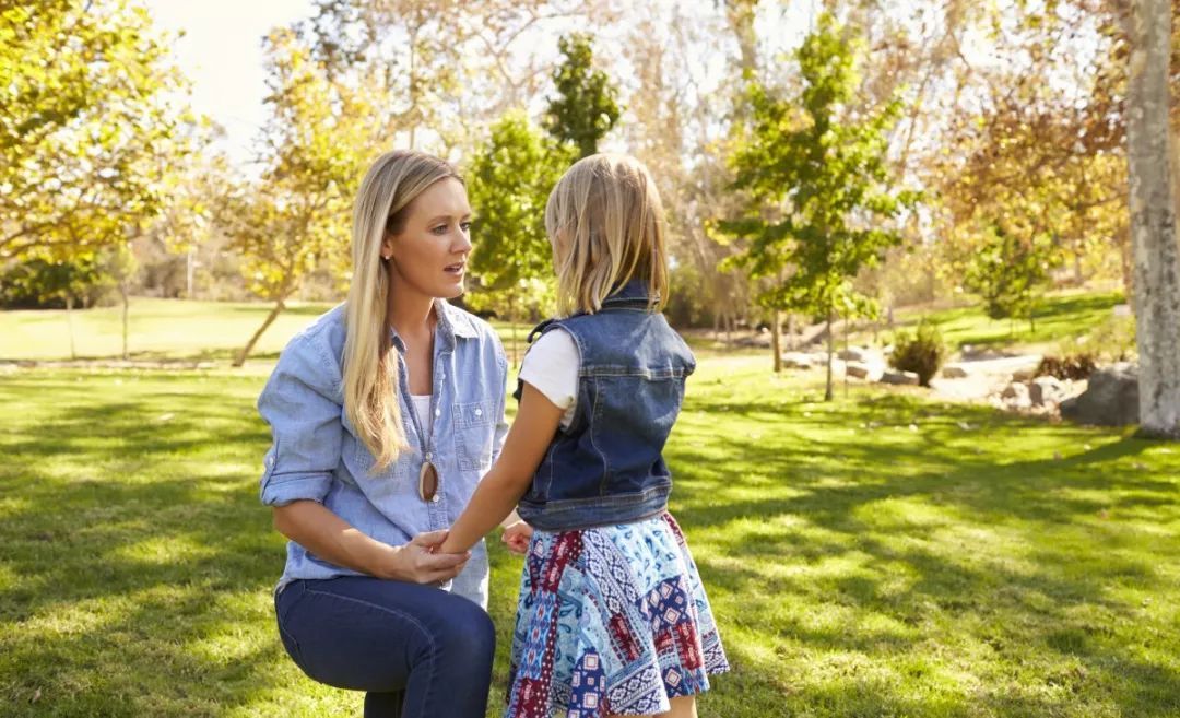 孩子有自闭倾向怎么办,有自闭倾向的孩子如何引导