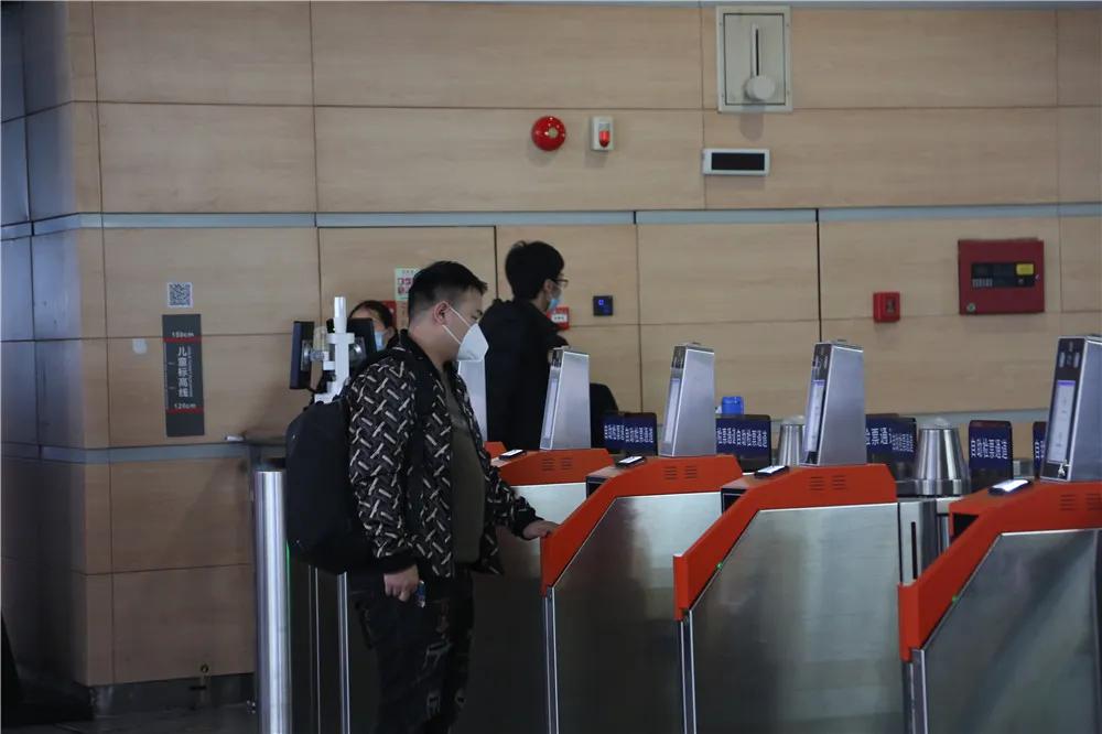 打硬仗扎硬寨,扎硬寨打硬战