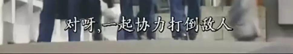 女孩儿被嘲讽十年后来报仇,女子被骂回复了一万多条评论对骂