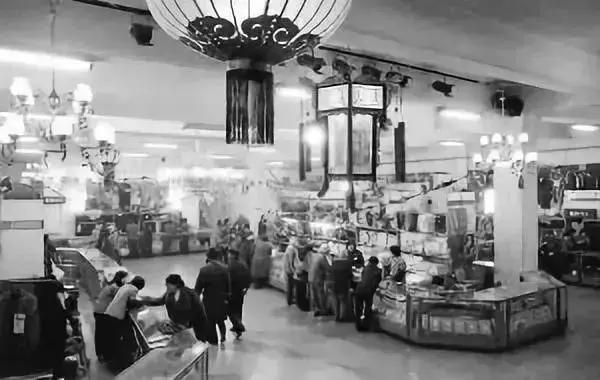 百货大楼的历史,不同年代的百货大楼