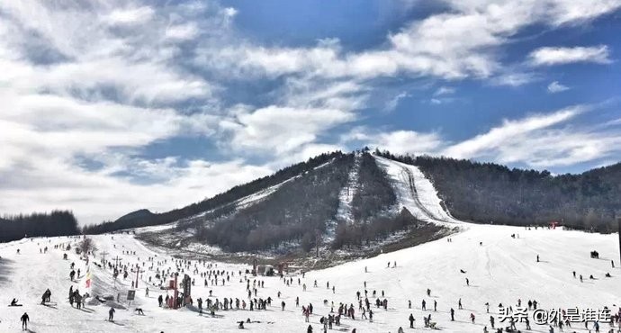 很喜欢滑雪的这种感觉,各位热爱滑雪的小伙伴们