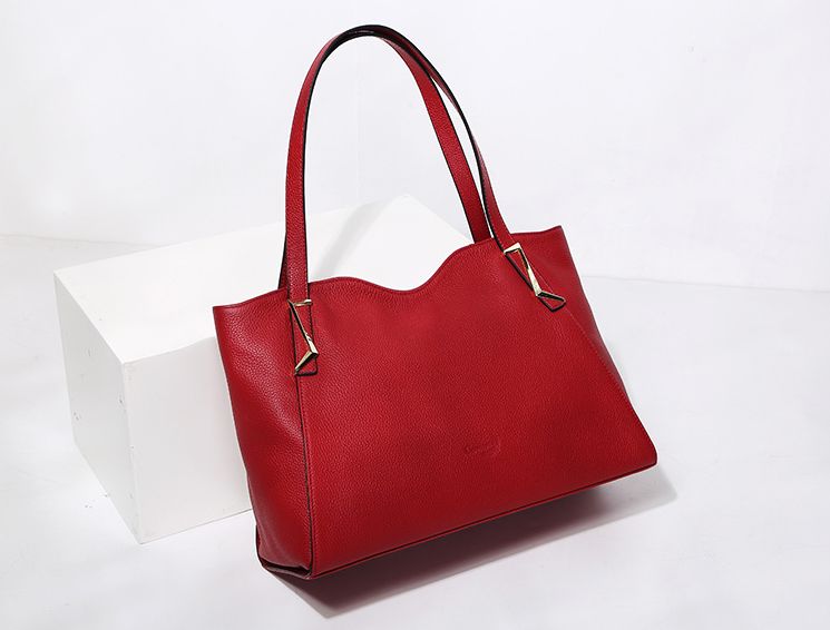 鳄鱼恤轻时尚休闲,鳄鱼恤折扣包包