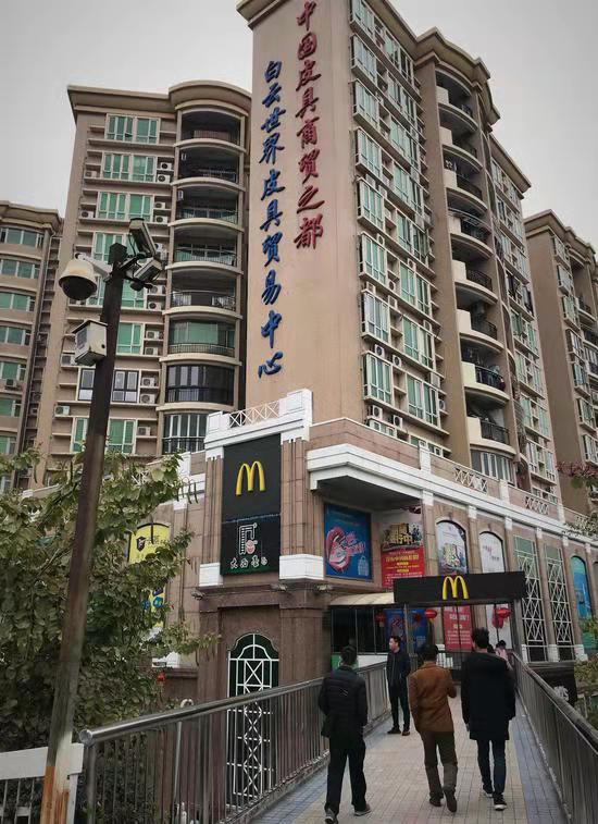 微商代购很便宜是真的吗,微商真的月入过万吗