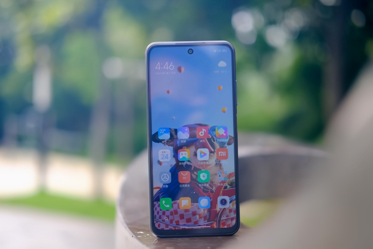 推荐三款值得买的百元机,千元机千万别选这三款