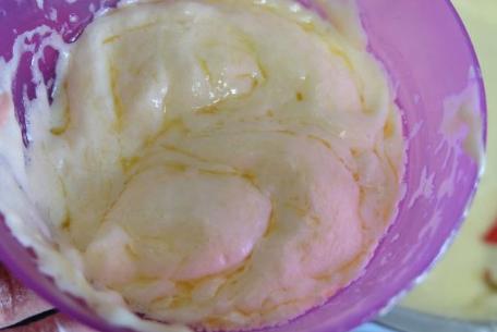 鸡蛋糕老式做法没有烤箱,好吃的鸡蛋糕又简单又容易做