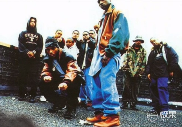 踢不烂大黄蜂,踢不烂和大黄蜂有什么区别