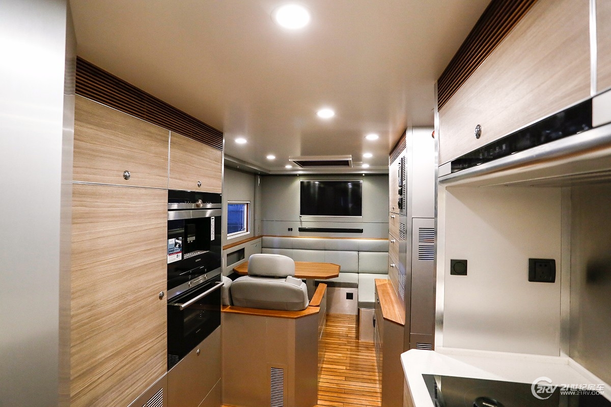 诺马迪森房车100万以内,1300万诺马迪森越野房车旅游