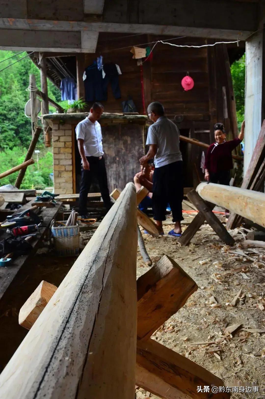 鏉ㄦ槍涔夎嫍瀹跺悐鑴氭ゼ,鑻楀鍚婅剼妤兼潹鏄屼箟