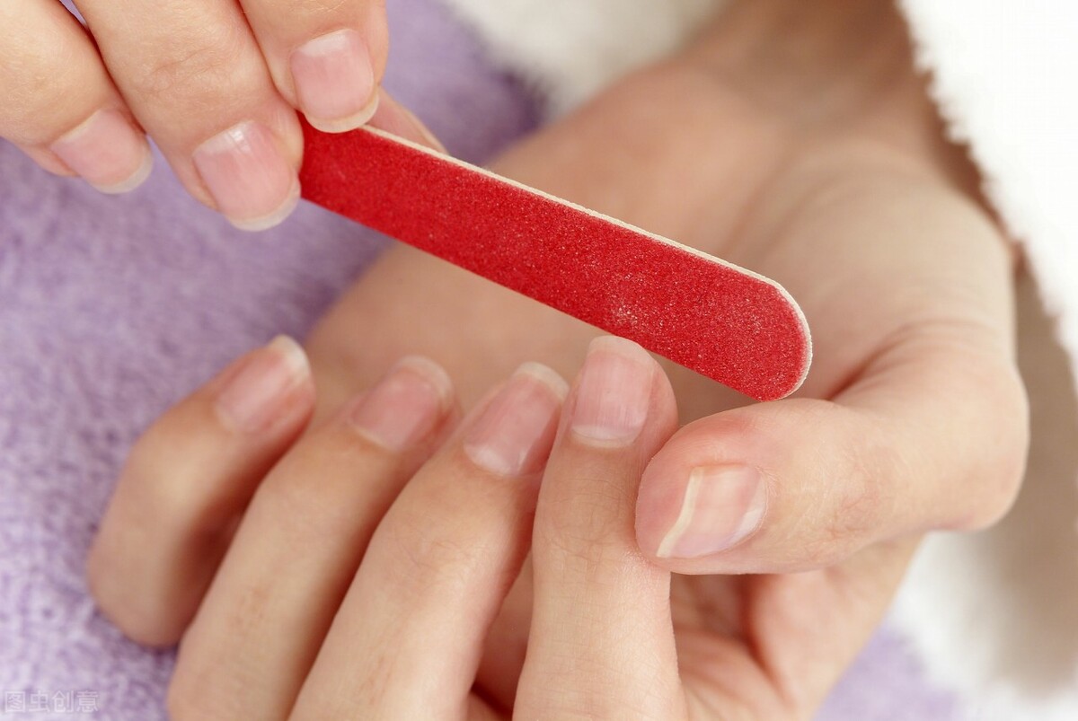 新手美甲步骤大揭秘建议你必读,美甲初学者必备的100个技巧