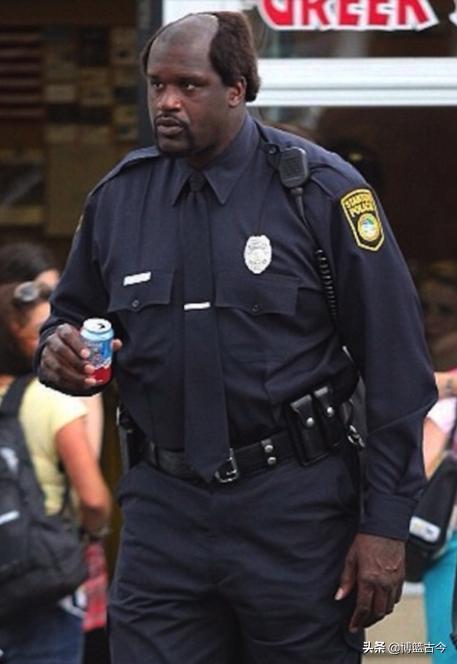 奥尼尔魁梧的身材,奥尼尔大熊猫