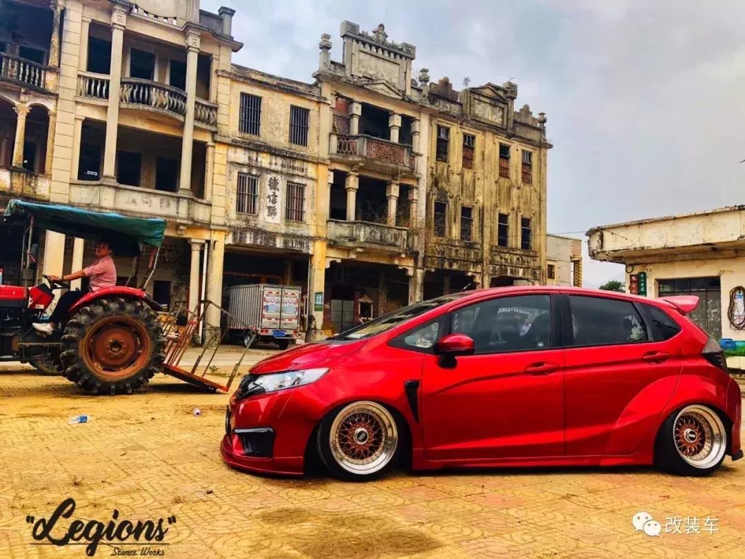 车友把本田超跑GK5改得一身骚气，定制改件更是独一无二！