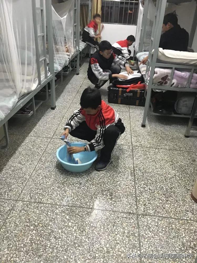 鍙堟槸鍒汉瀹剁殑瀛︽牎,鍙堟槸鍒汉瀹剁殑瀛╁瓙瀹屾暣瑙嗛