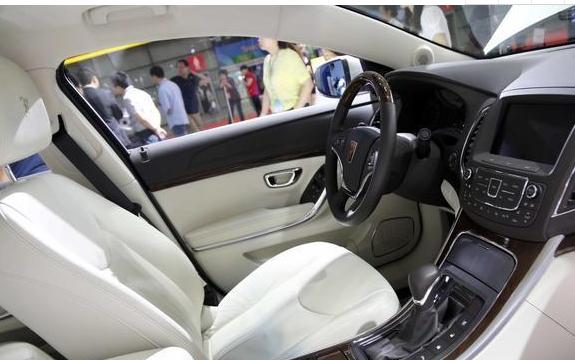 刚买的新车如何除味,新车有气味用什么去除