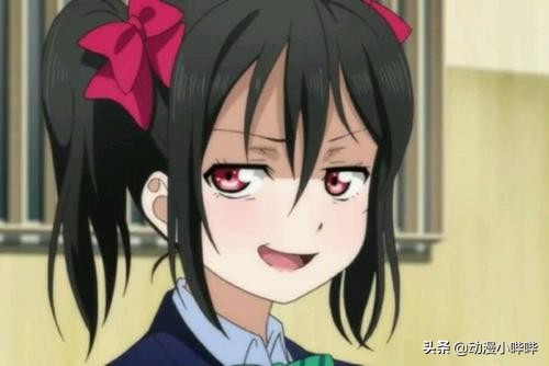 阿宅收藏被“公开处刑”，“老婆”折断只是初级，连遗物都要遭殃