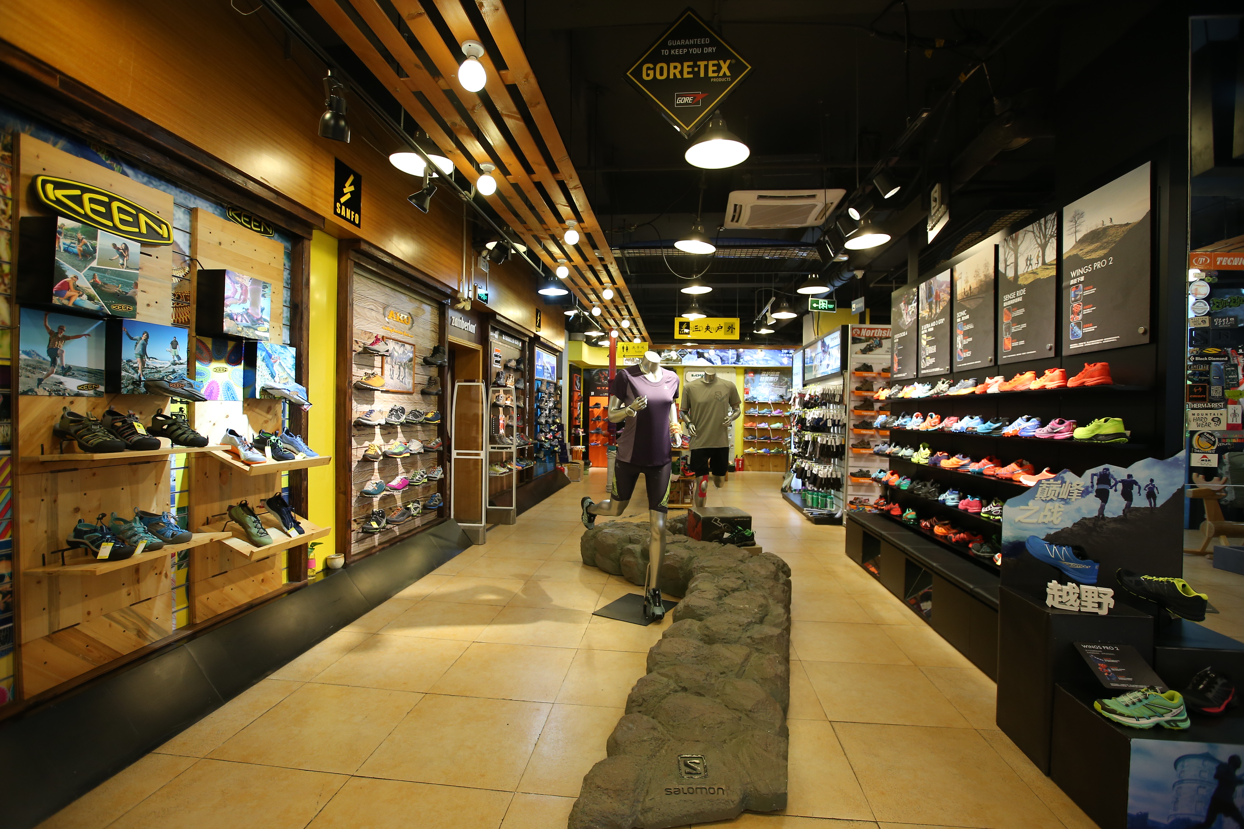 三夫户外运动品牌加盟,三夫户外供应商