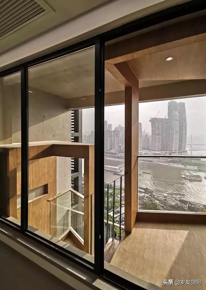 居民楼改造成私人会所,普通居民楼改造成了无敌江景民宿