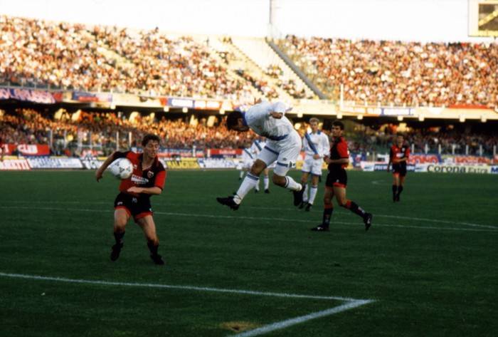 远距离重炮,远距离射门像炮弹一样飞