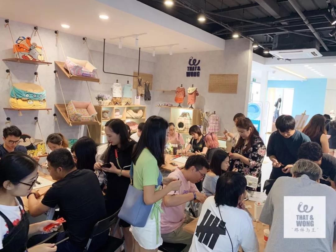 欢迎同行入内，这是一家为宠物店而开的宠物